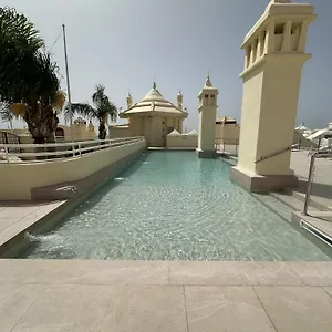 https://nice-apartament-in-puerto-marina.1costadelsol.com