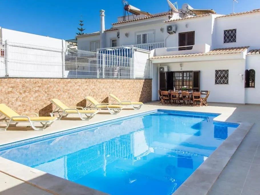 Villa Dogueno- Privat Pool & Privacy & Albufeira Center Portugal