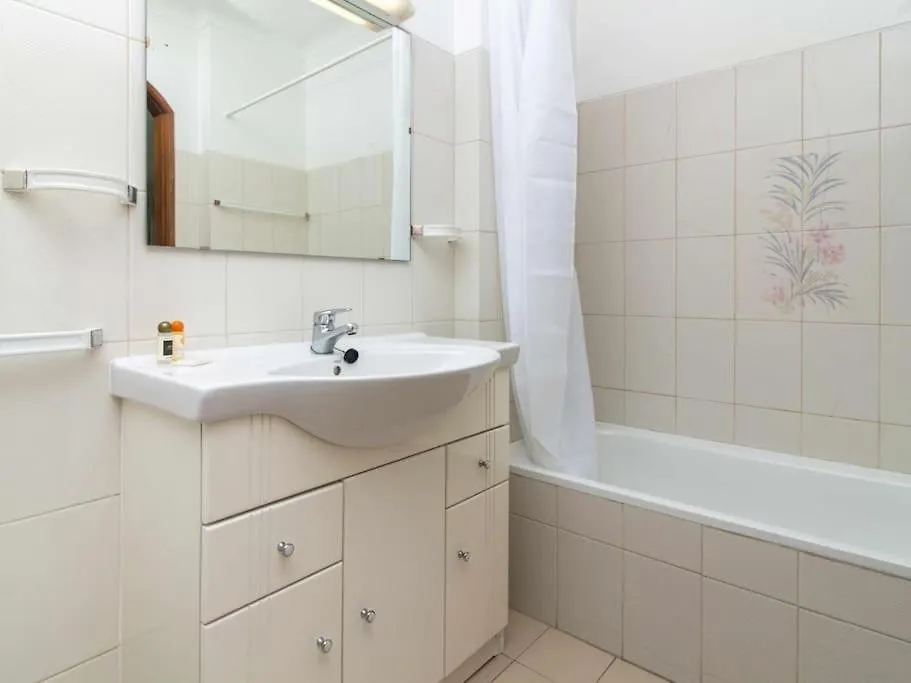 Villa Dogueno- Privat Pool & Privacy & Albufeira Center 0*,  Portugal